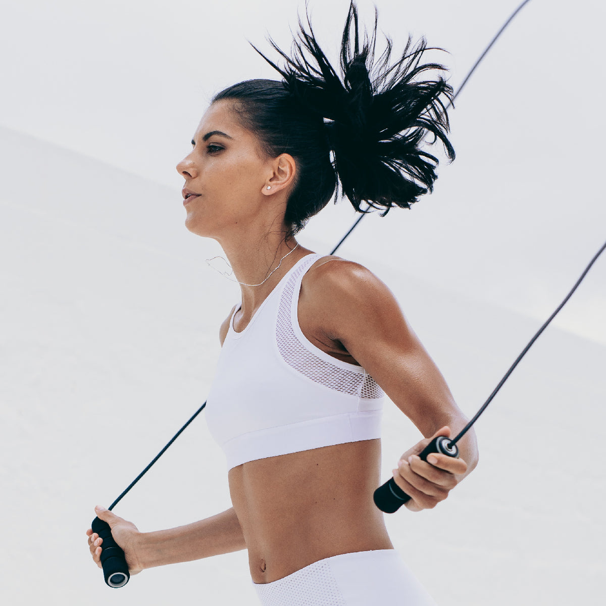 A Hop, Skip & Jump: The Health Benefits of Rope Skipping – Be Bright